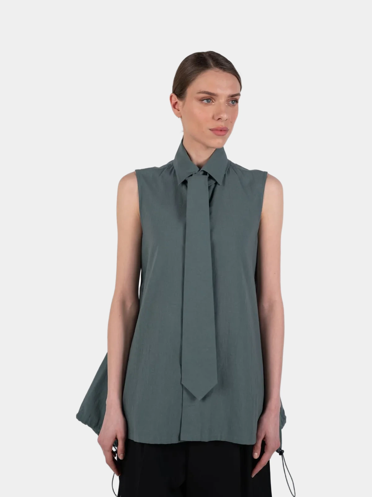 0b328eaf-c862-46c4-a323-7c17250caad2 Блуза Yohji Yamamoto оливкова без рукавів - INVOGA