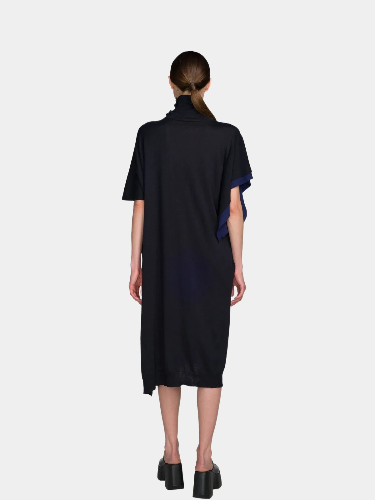 Сукня Yohji Yamamoto чорна міді - INVOGA
