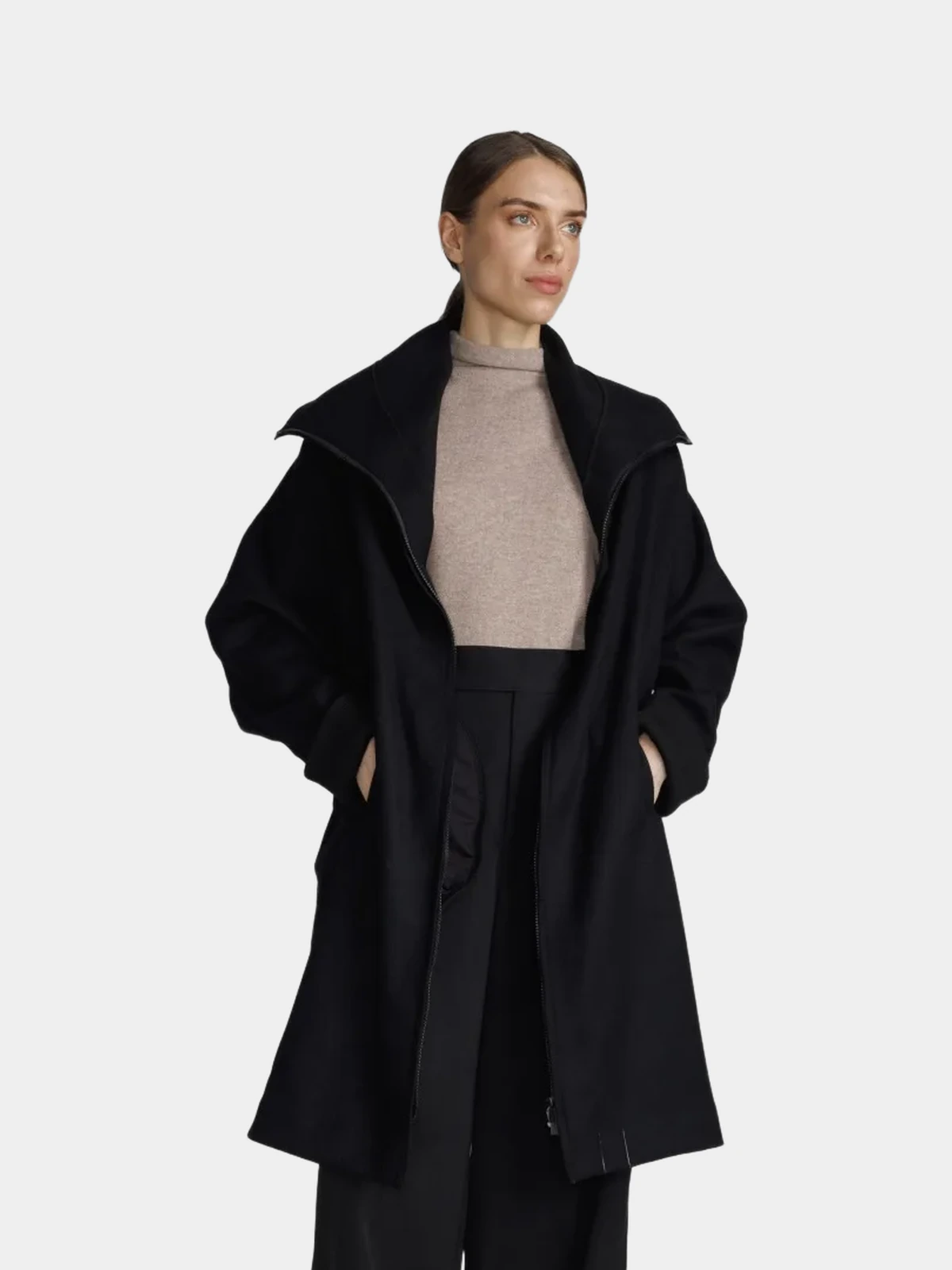 Чорне пальто Yohji Yamamoto з блисковкою - INVOGA