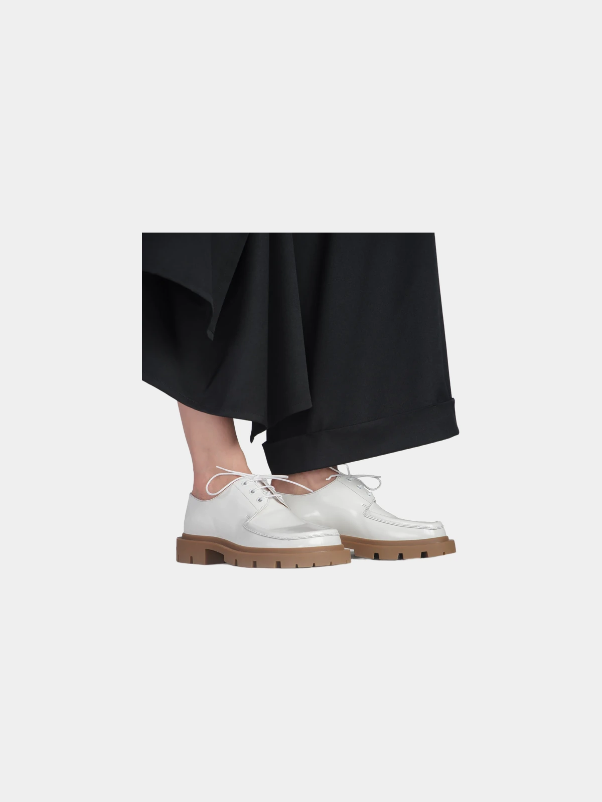 af9db68c-8a2d-4dad-bef8-62a47982e024 Білі туфлі дербі Maison Margiela з матової шкіри - INVOGA