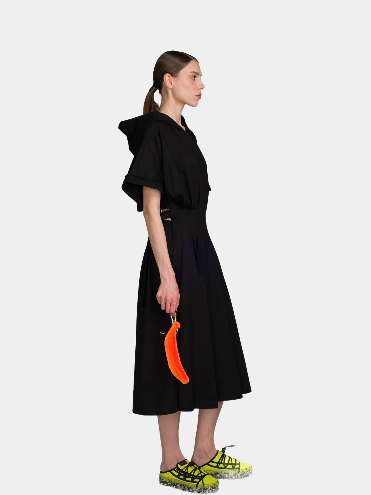 Сукня Yohji Yamamoto чорна з капюшоном - INVOGA