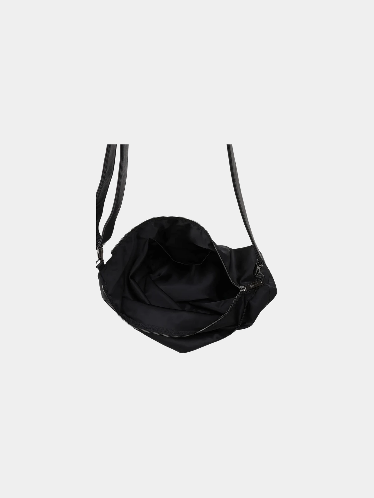 cf299bd1-ff09-4aa1-8995-f1d2c308b489 Сумка чорна Yohji Yamamoto - INVOGA